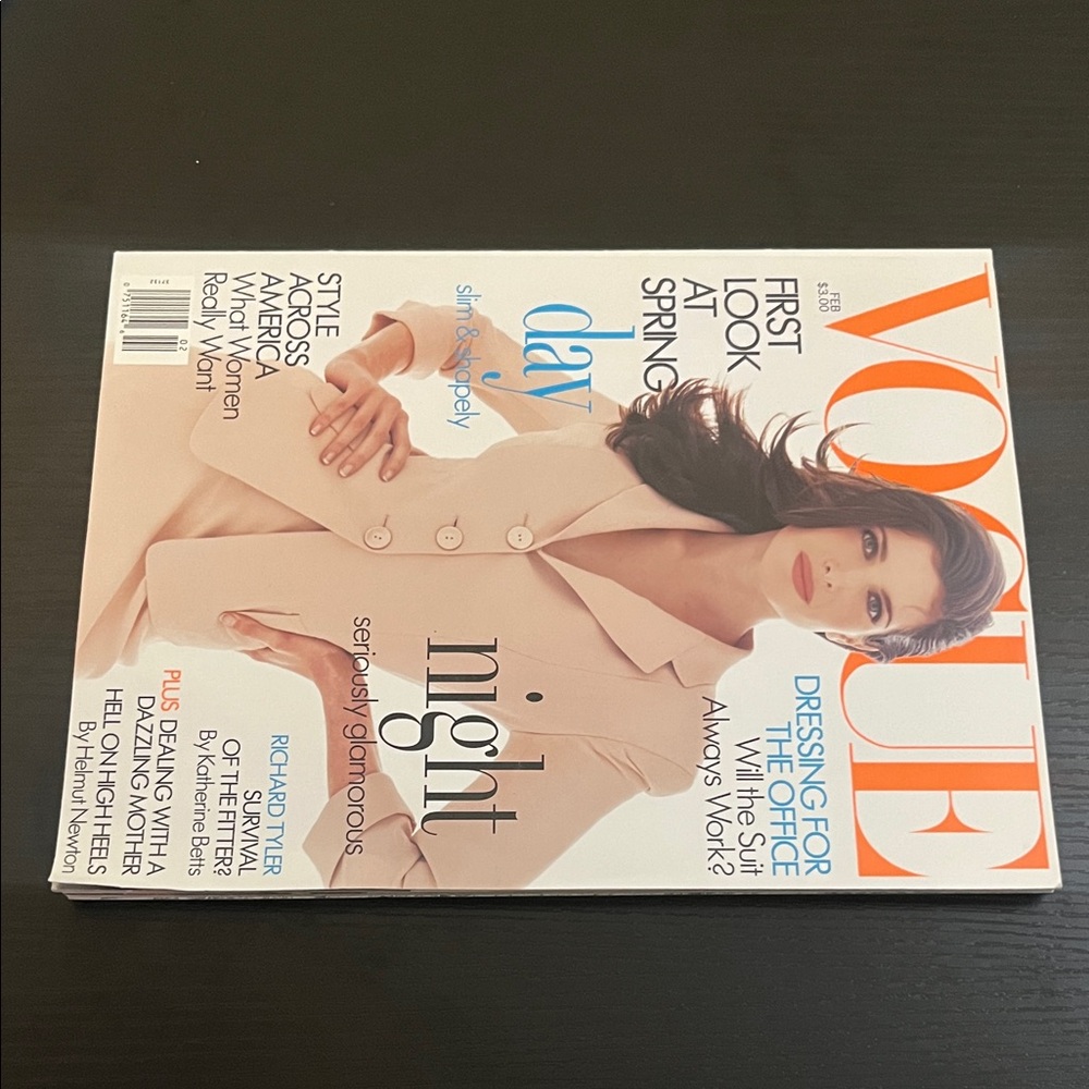 Vogue Magazine - February, 1995 - Stephanie Seymour - Picture 3 of 6
